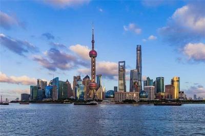 上海作为我国的经济中心,除东方明珠外,再添一标志性建筑
